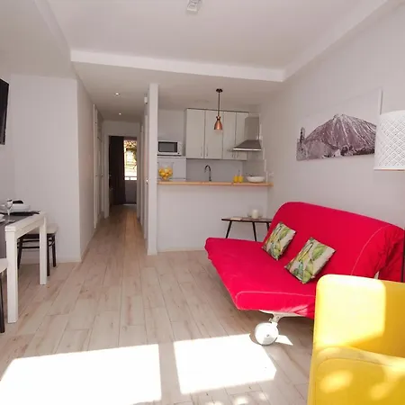 Apartament Iriarte 52 *